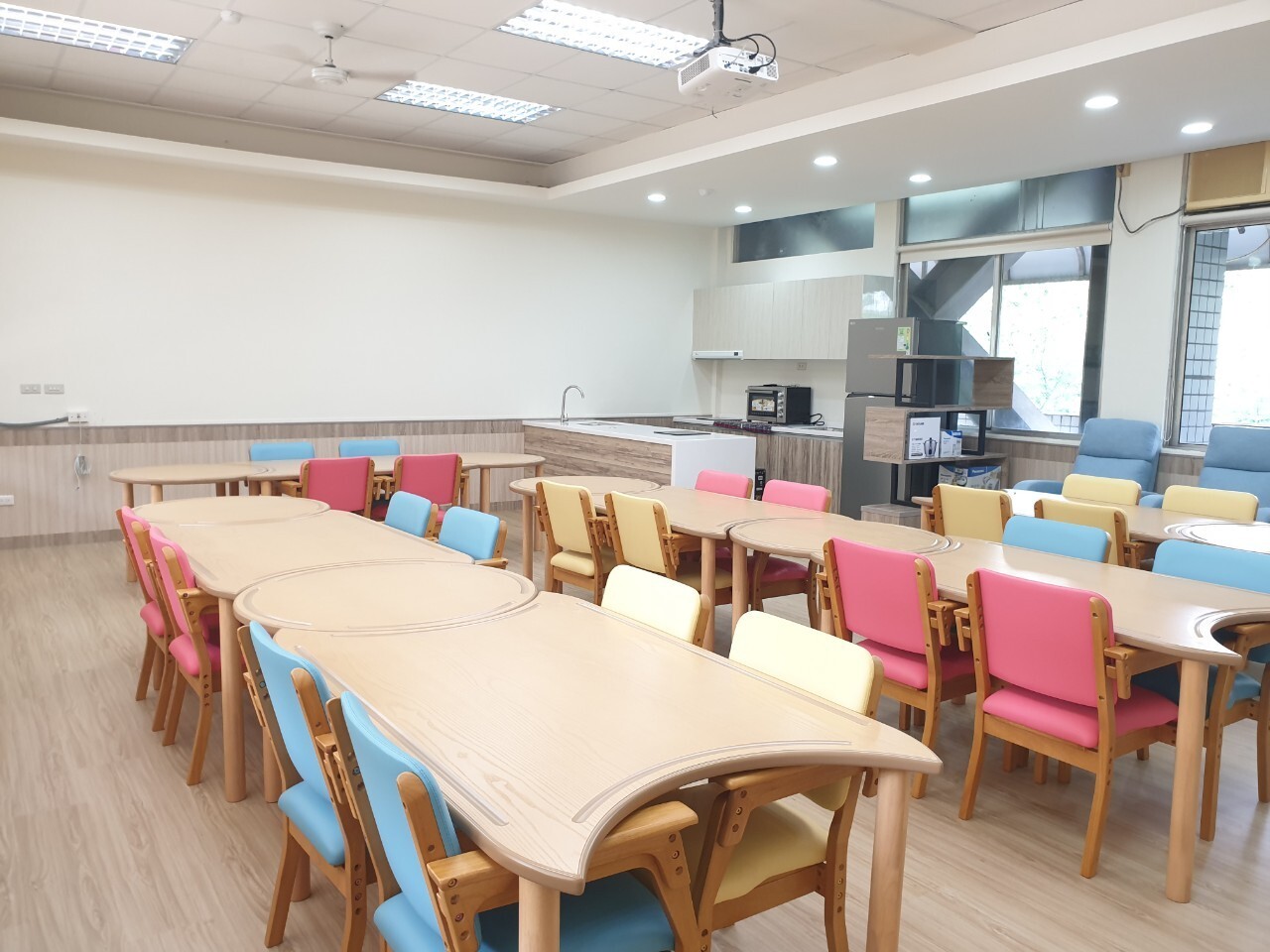 社區照顧暨膳食教室